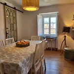 Ferienhaus Charmingly Renovated In Sintra, Penedo
