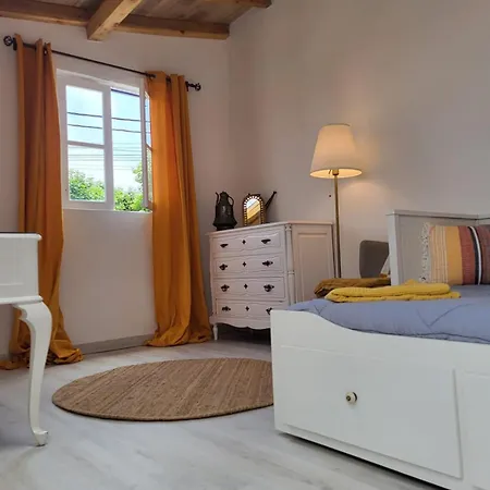 Charmingly Renovated In Sintra, Penedo Holiday home *