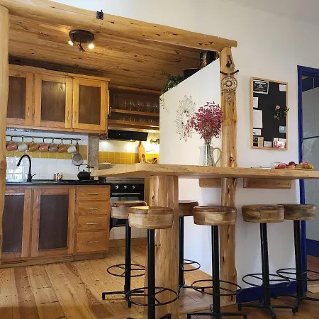 Charmingly Renovated In Sintra, Penedo Colares