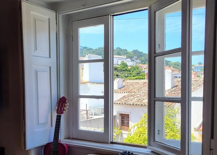 Charmingly Renovated In Sintra, Penedo