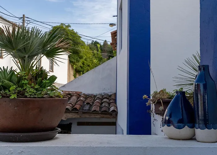 Charmingly Renovated In Sintra, Penedo