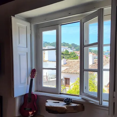 Charmingly Renovated In Sintra, Penedo