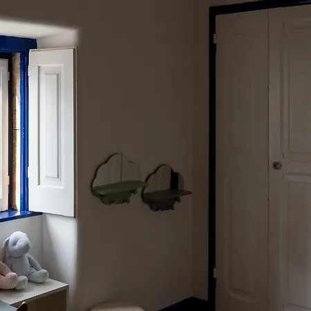 Charmingly Renovated In Sintra, Penedo 度假居 *