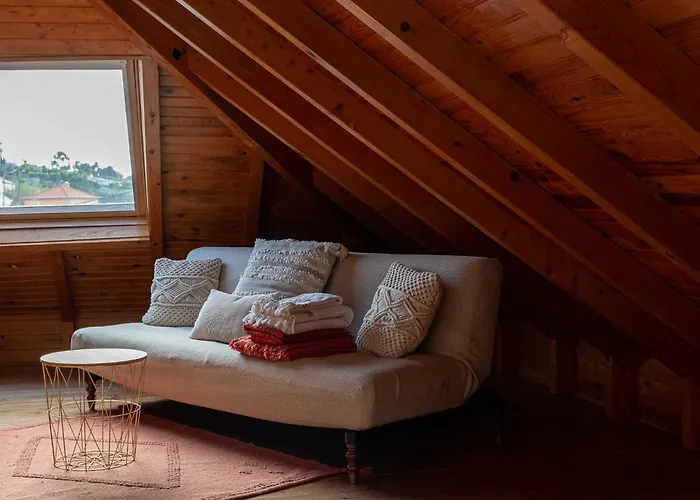 Charmingly Renovated In Sintra, Penedo Holiday home